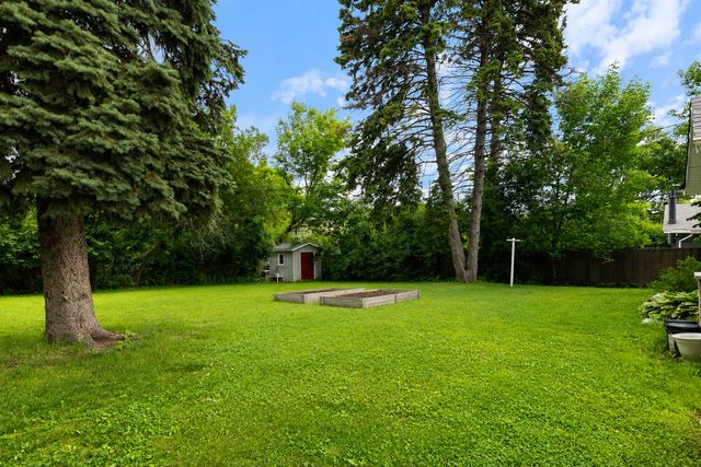 5524 S Bruner Street, Hinsdale, IL 60521