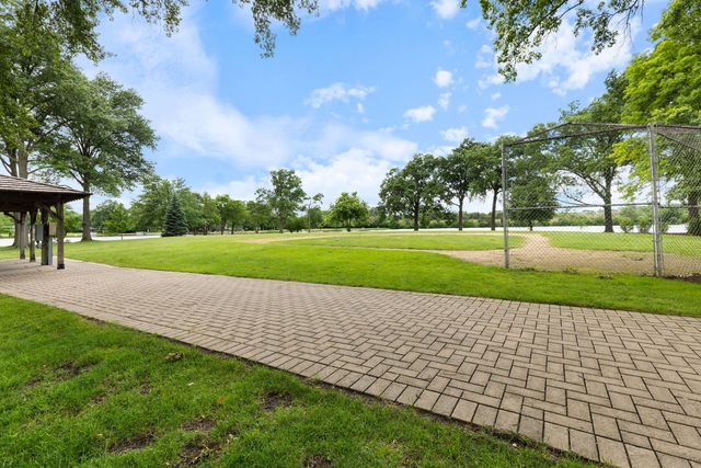 5524 S Bruner Street, Hinsdale, IL 60521
