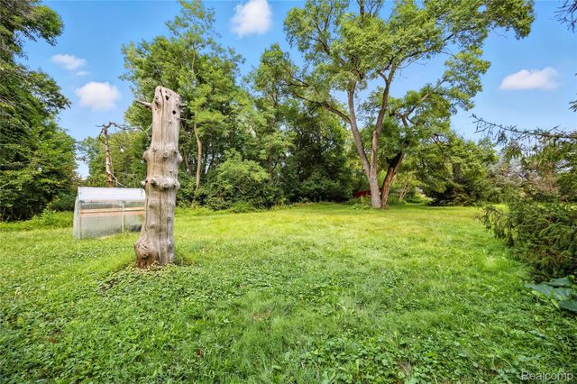 7604 Imlay City Road, Kenockee Township, MI 48006