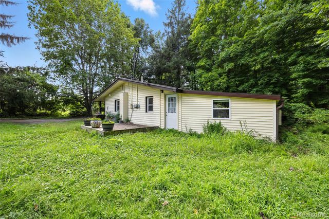 7604 Imlay City Road, Kenockee Township, MI 48006