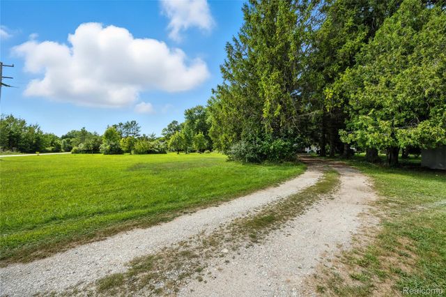 7604 Imlay City Road, Kenockee Township, MI 48006