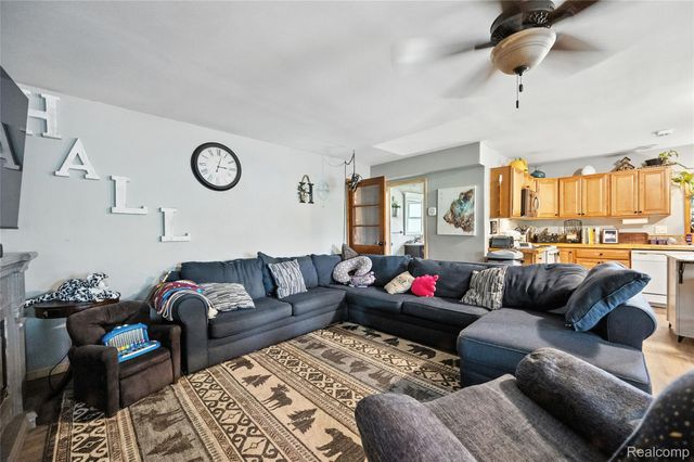 7604 Imlay City Road, Kenockee Township, MI 48006