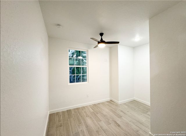 107 S Lon Price, Blanco, TX 78606