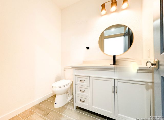 107 S Lon Price, Blanco, TX 78606