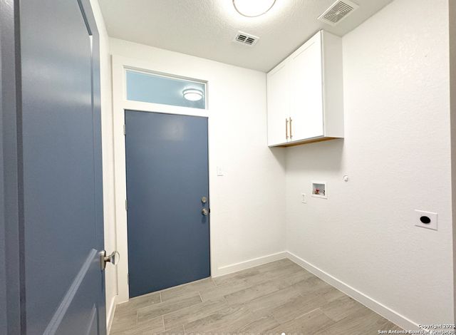 107 S Lon Price, Blanco, TX 78606