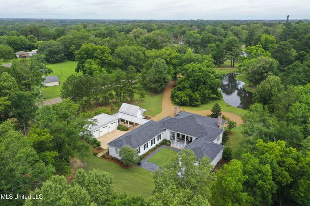 407 Saint Augustine Drive, Madison, MS 39110