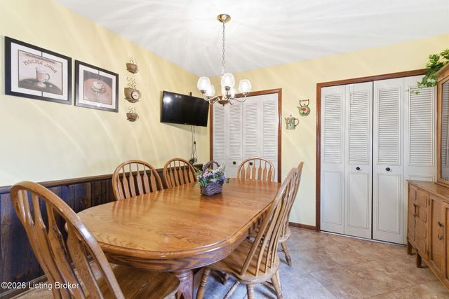 1518 Talmadge Way, Louisville, KY 40216