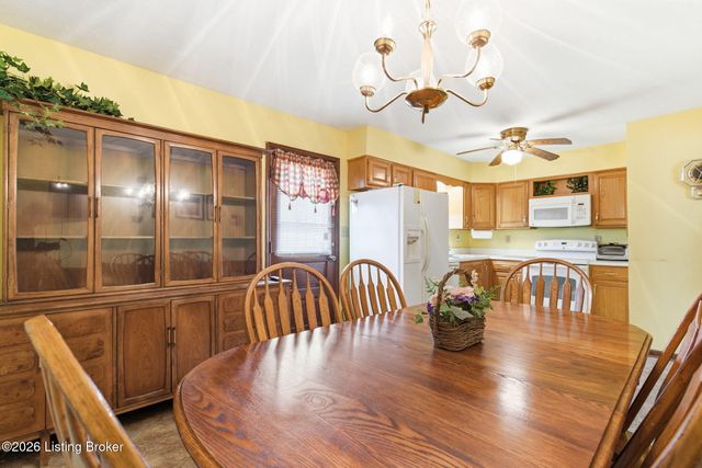 1518 Talmadge Way, Louisville, KY 40216