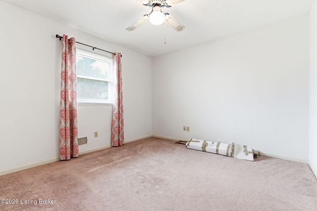 1518 Talmadge Way, Louisville, KY 40216