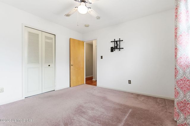 1518 Talmadge Way, Louisville, KY 40216