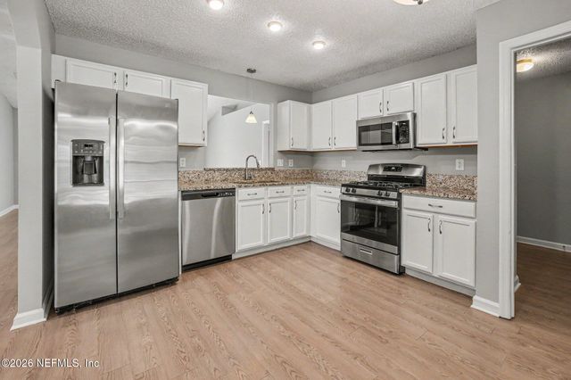 11120 TIVERTON Court, Jacksonville, FL 32246