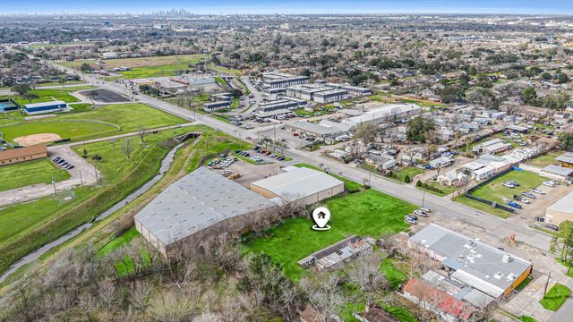 2412 Pasadena Boulevard, Pasadena, TX 77502