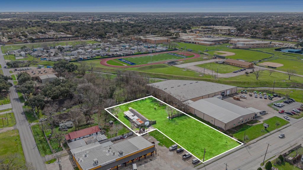 2412 Pasadena Boulevard, Pasadena, TX 77502