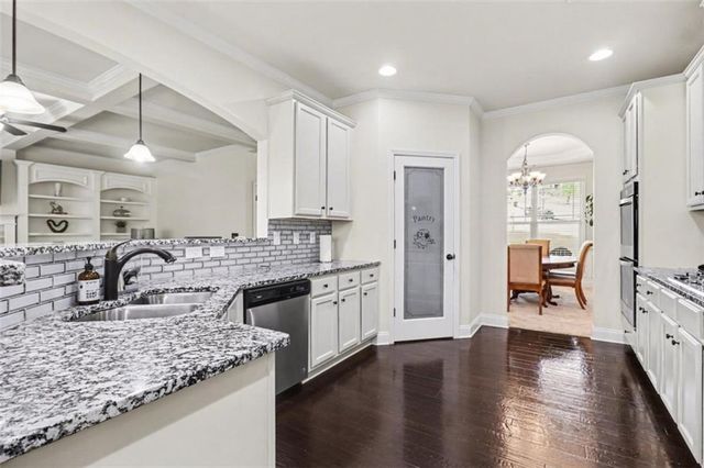 5513 Oconee Drive, Douglasville, GA 30135