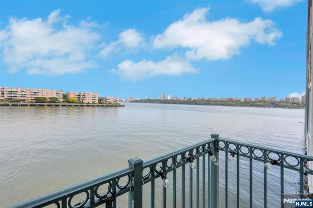 155 The Promenade, Edgewater, NJ 07020