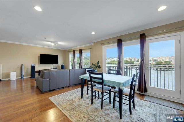 155 The Promenade, Edgewater, NJ 07020