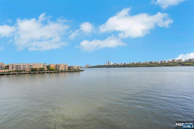 155 The Promenade, Edgewater, NJ 07020