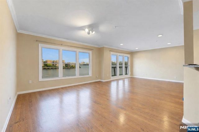 155 The Promenade, Edgewater, NJ 07020