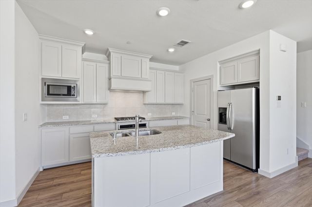 2714 Shelby Drive, Lewisville, TX 75067