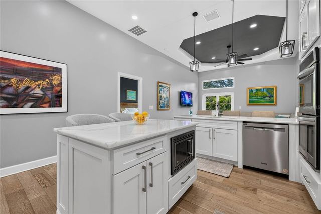 815 59TH AVENUE NE, St Petersburg, FL 33703