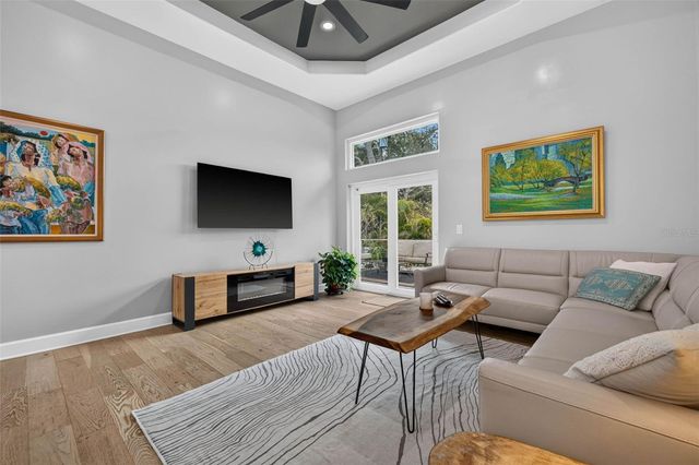 815 59TH AVENUE NE, St Petersburg, FL 33703