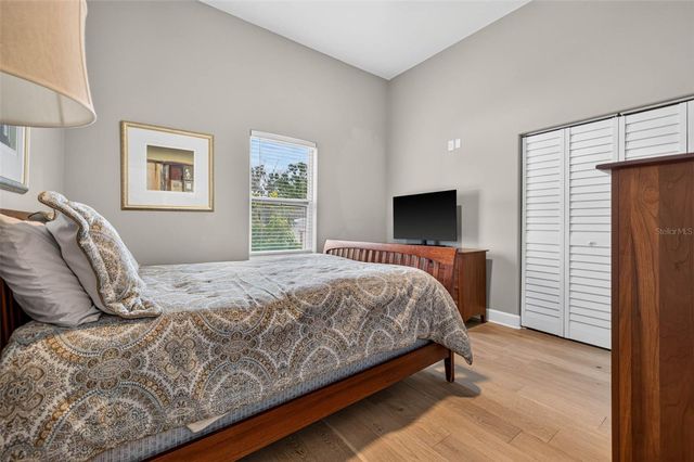 815 59TH AVENUE NE, St Petersburg, FL 33703