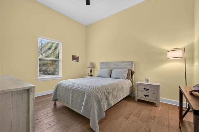 815 59TH AVENUE NE, St Petersburg, FL 33703