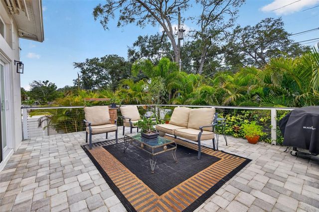 815 59TH AVENUE NE, St Petersburg, FL 33703