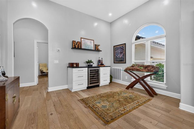 815 59TH AVENUE NE, St Petersburg, FL 33703