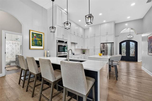 815 59TH AVENUE NE, St Petersburg, FL 33703