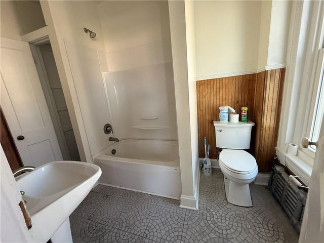 204 North 9th Street 2, Allentown City, PA 18102