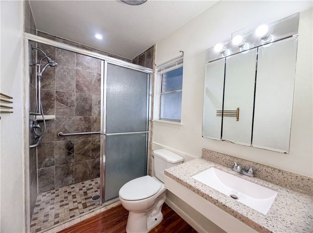 3710 Kingston Dr, Corpus Christi, TX 78415