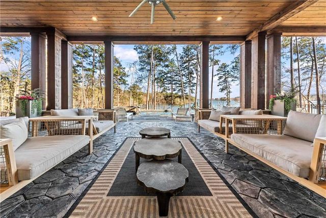 1180 Broadpoint Drive, Greensboro, GA 30642