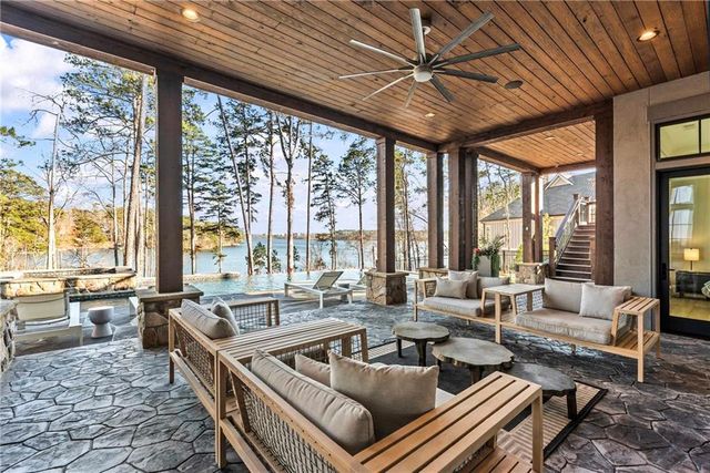 1180 Broadpoint Drive, Greensboro, GA 30642