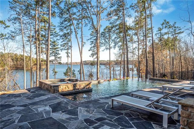 1180 Broadpoint Drive, Greensboro, GA 30642