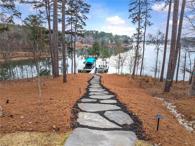 1180 Broadpoint Drive, Greensboro, GA 30642