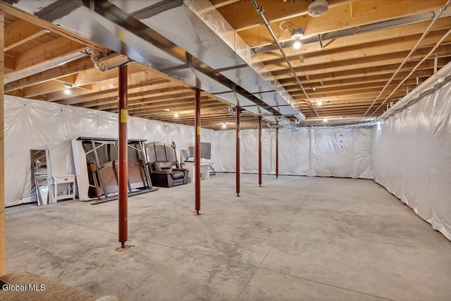 69 Log Woods Road, Pittstown, NY 12180