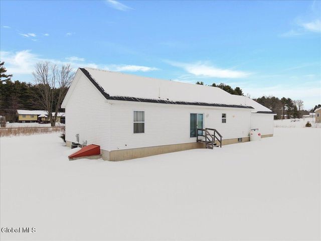 69 Log Woods Road, Pittstown, NY 12180