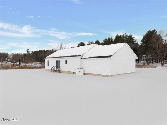 69 Log Woods Road, Pittstown, NY 12180