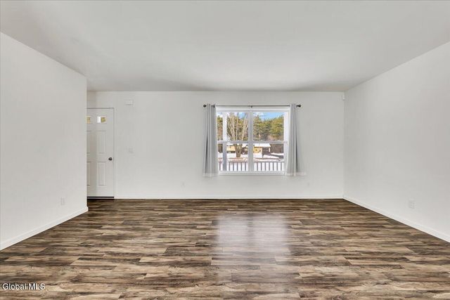 69 Log Woods Road, Pittstown, NY 12180