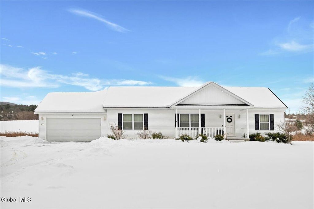 69 Log Woods Road, Pittstown, NY 12180