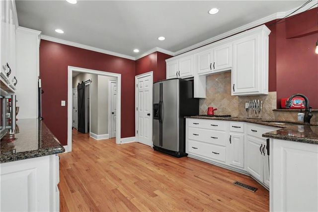 660 Sandy Creek Road, Fayetteville, GA 30214