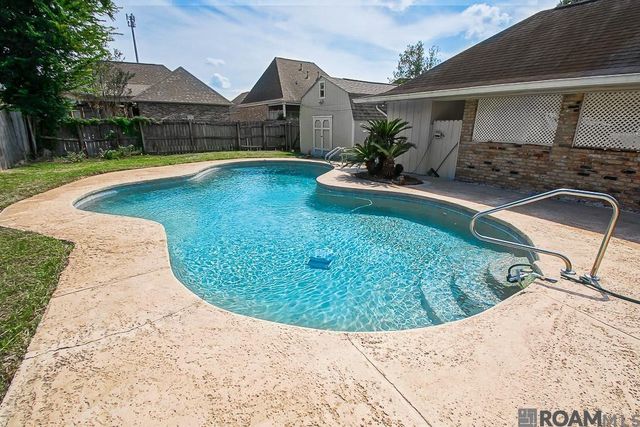 5029 Herridge Dr, Baton Rouge, LA 70817