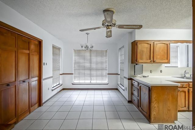 5029 Herridge Dr, Baton Rouge, LA 70817