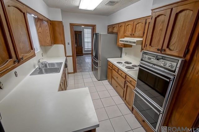 5029 Herridge Dr, Baton Rouge, LA 70817