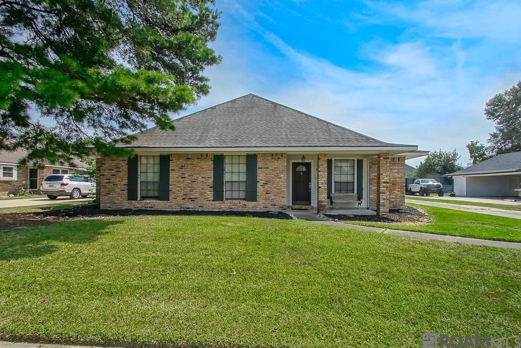 5029 Herridge Dr, Baton Rouge, LA 70817