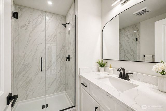 4741 Court R, Tacoma, WA 98404