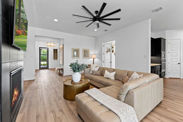 608 Tomichi TRL, Lakeway, TX 78738