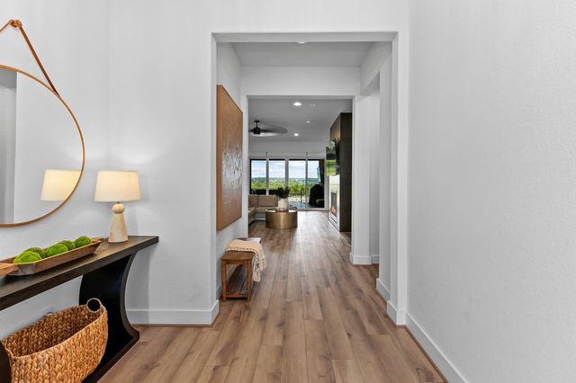 608 Tomichi TRL, Lakeway, TX 78738