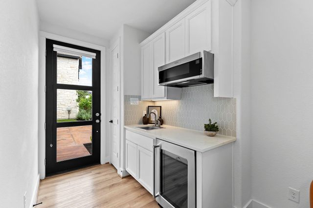 608 Tomichi TRL, Lakeway, TX 78738